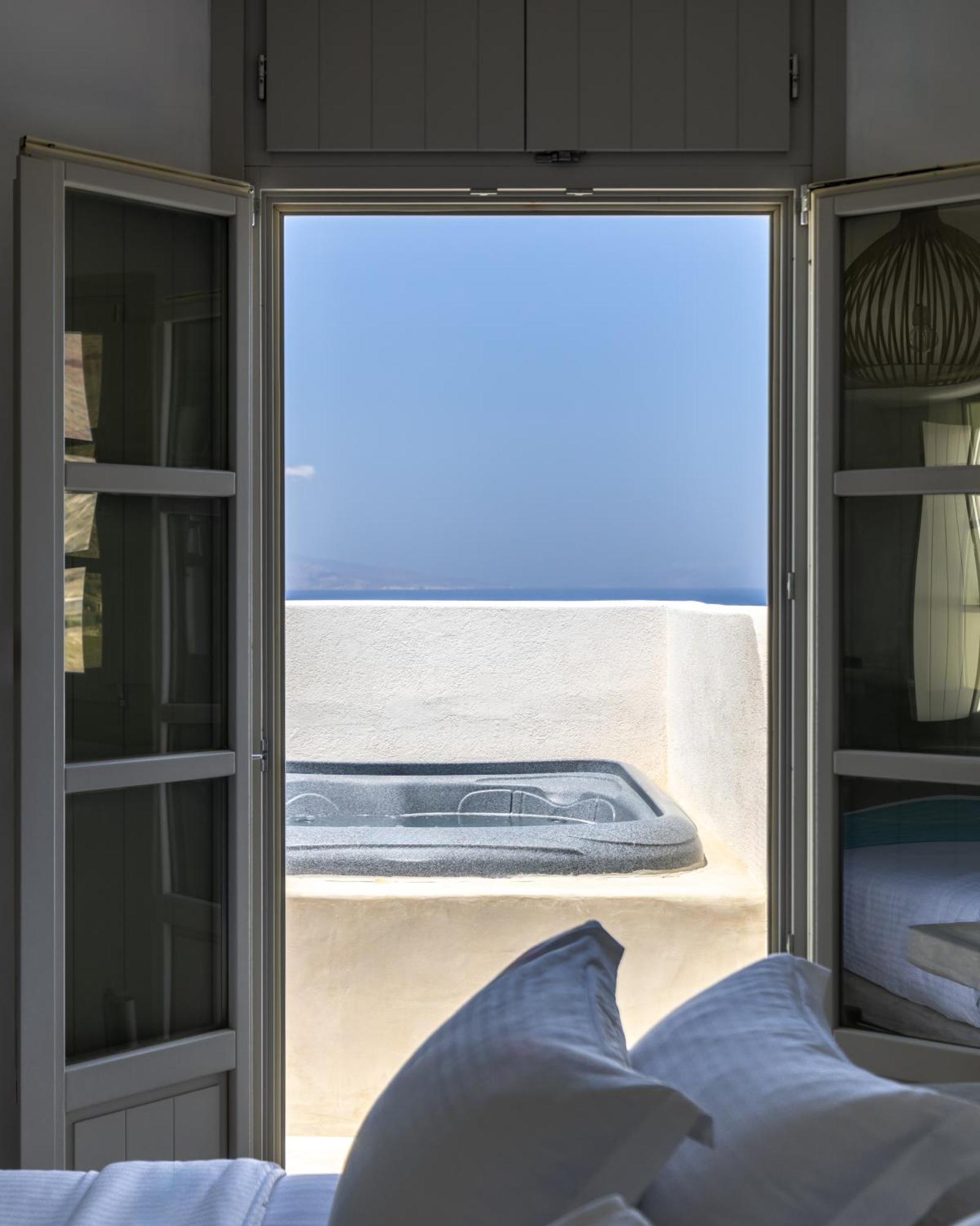 Danae Suites Santorini Ia Exterior foto